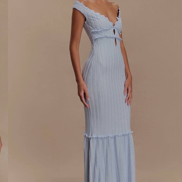 MESHKI natalie off shoulder maxi dress - Picture 3 of 6